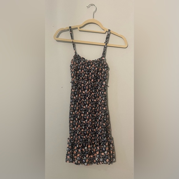 Floral mini dress - Picture 1 of 3